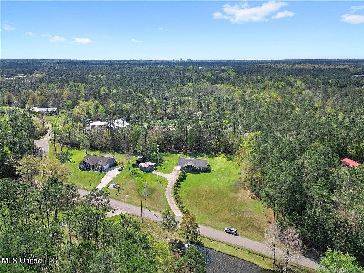 15469 Dobson Rd Diberville, MS 39540 | Single Family