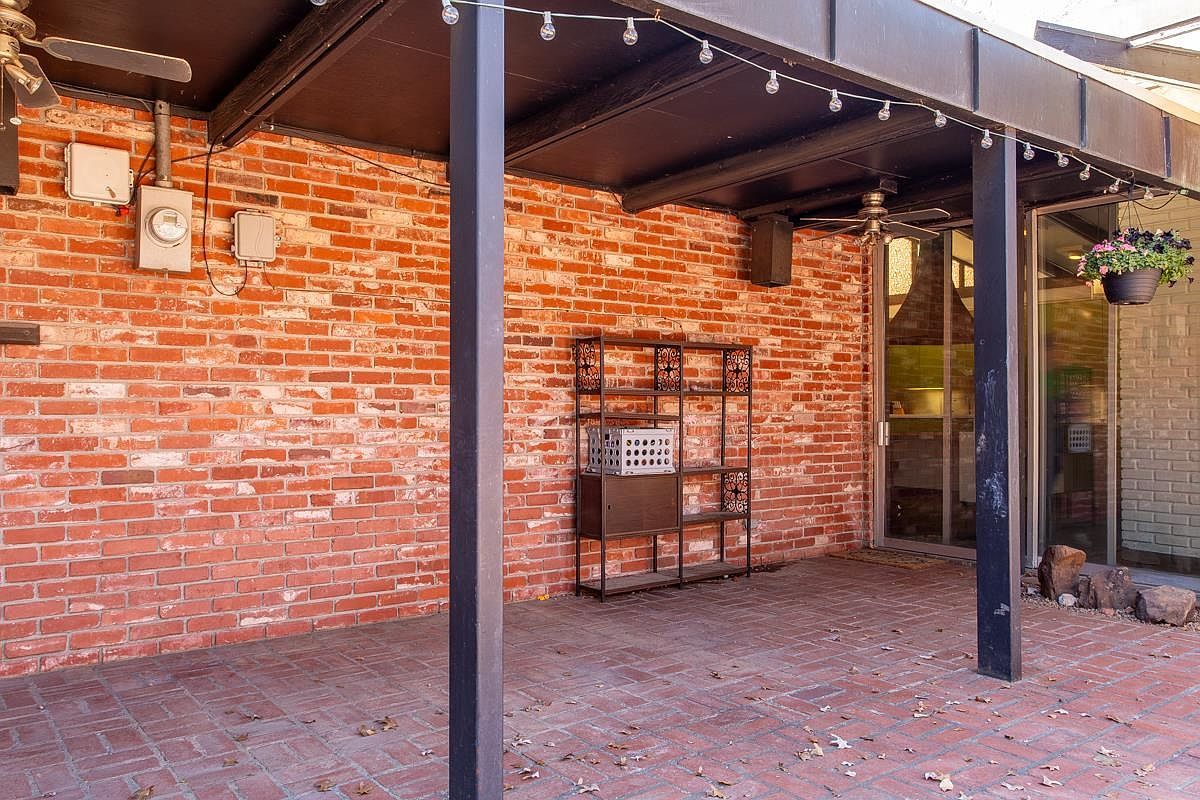 915 S Lincoln Dr Enid, OK 73703  | Single Family