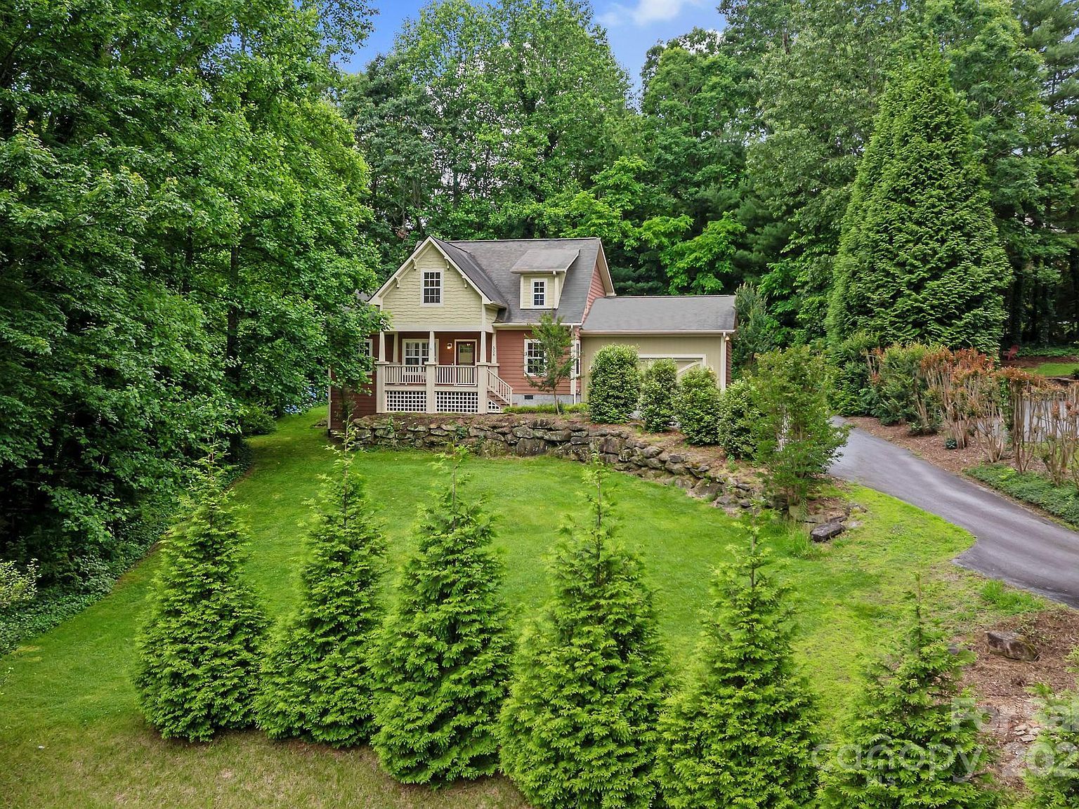 508 Fairway Dr Hendersonville, NC 28739  | Single Family