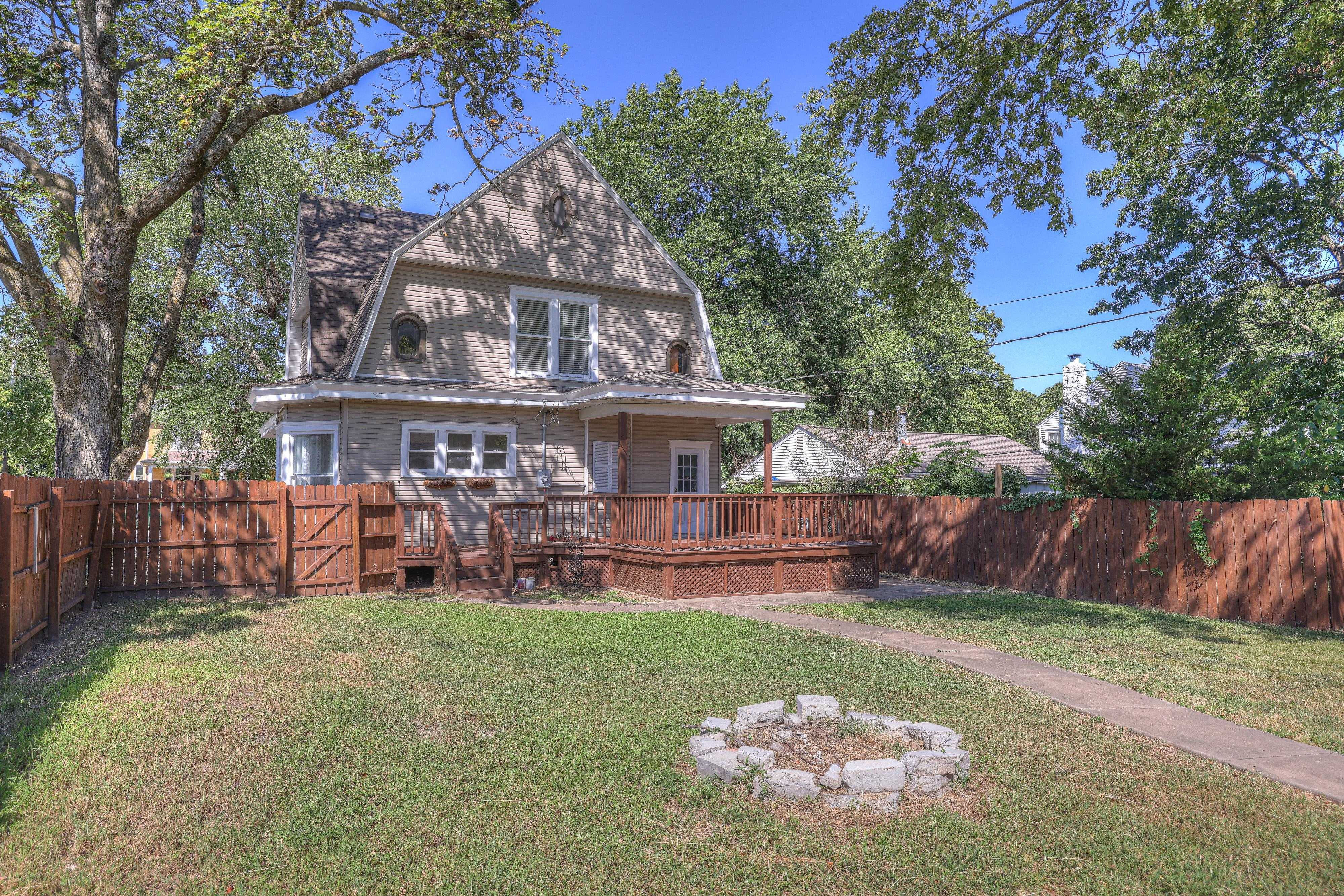 1052 South Garrison Avenue, Carthage, MO, USA, 64836 | Single Family