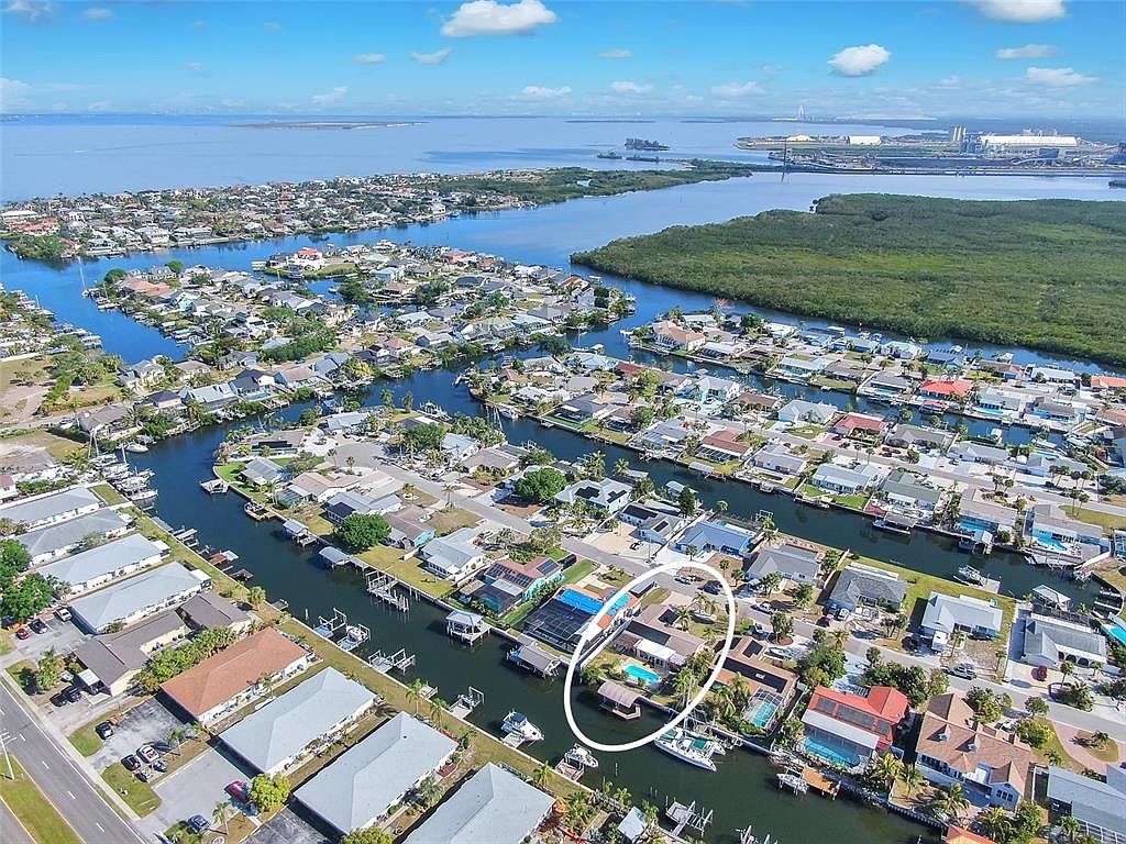 1012 Spindle Palm Way Apollo Beach, FL 33572  | Single Family