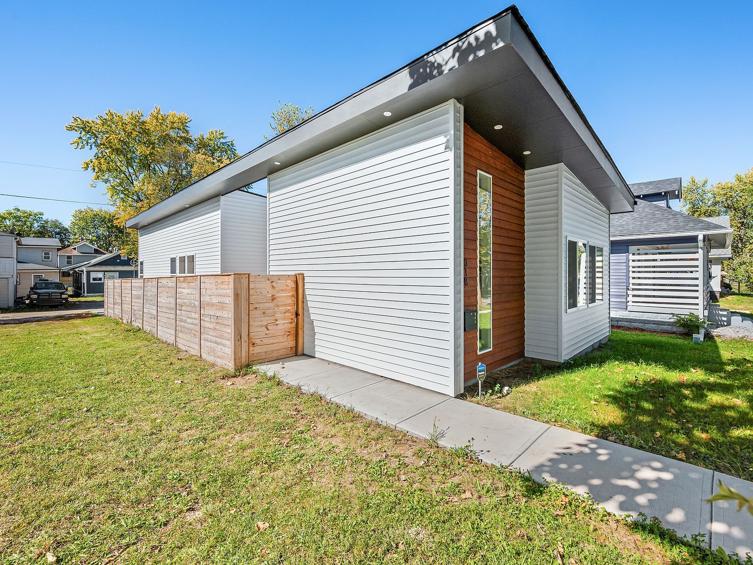 318 N Tacoma Ave Indianapolis, IN 46201 | Single Family