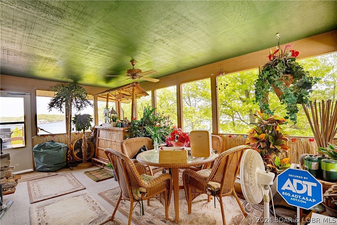 412 Crown Point Dr Lake Ozark, MO 65049  | Single Family