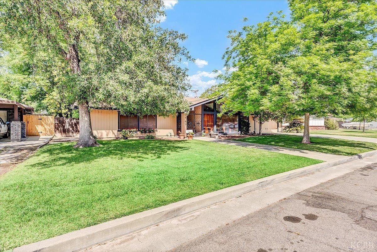 1967 Mulberry Dr Hanford, CA 93230  | Single Family
