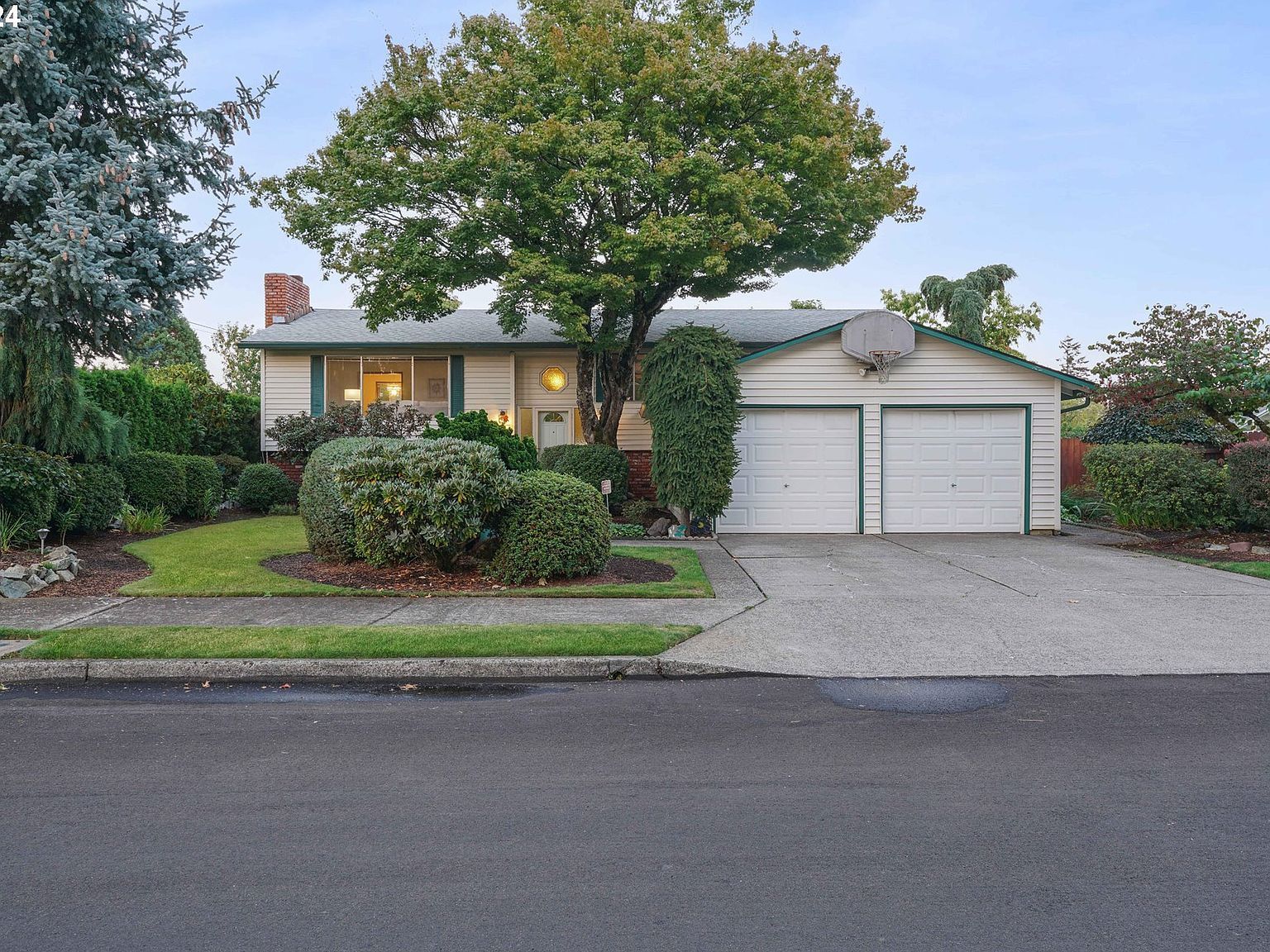 470 NW Bella Vista Dr Gresham, OR 97030 | Single Family