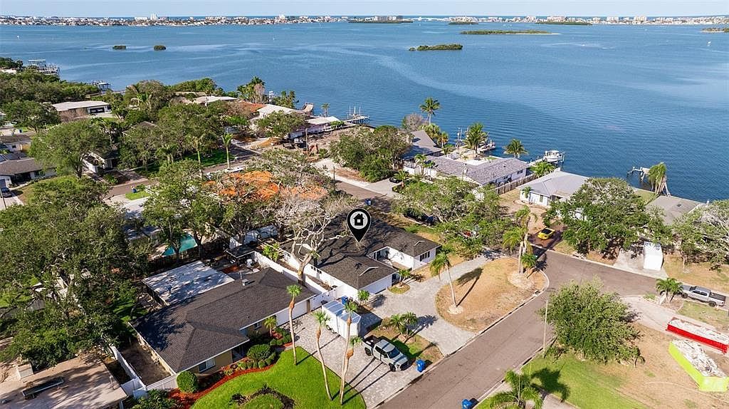 8296 33rd Ave N Saint Petersburg, FL 33710  | Single Family