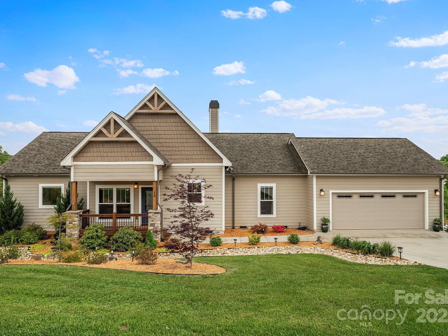 16 Enchanted Oak Ln Alexander, NC 28701  | Single Family