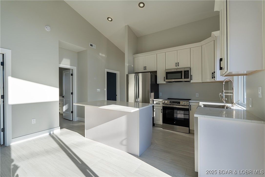 9 Kingdom Cove Rd Sunrise Beach, MO 65079  | Single Family