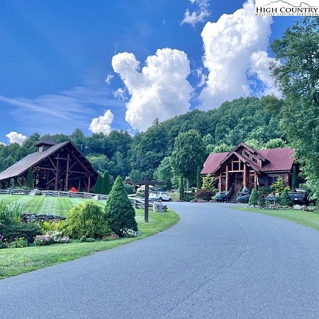 77 N Eagles Nest Trl Banner Elk, NC 28604  | Land/Lot