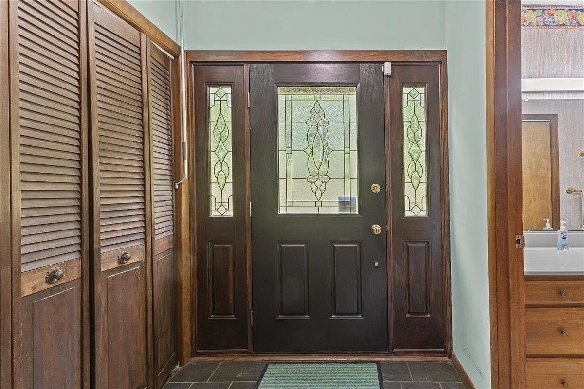 215 Us Route 7 N Milton, VT 05468  | Single Family