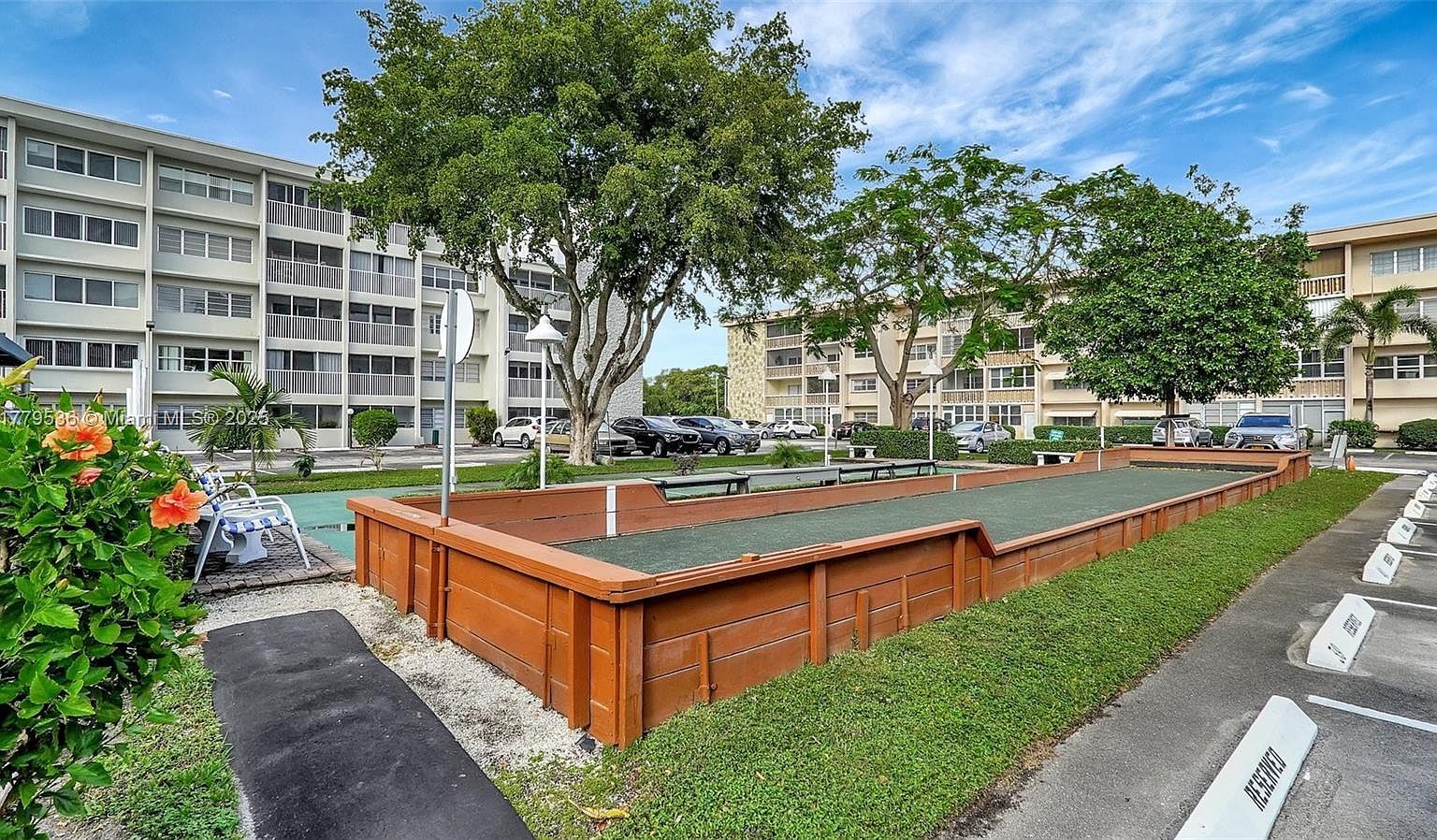 329 SE 3rd St APT 405S Hallandale Beach, FL 33009  | Condominium