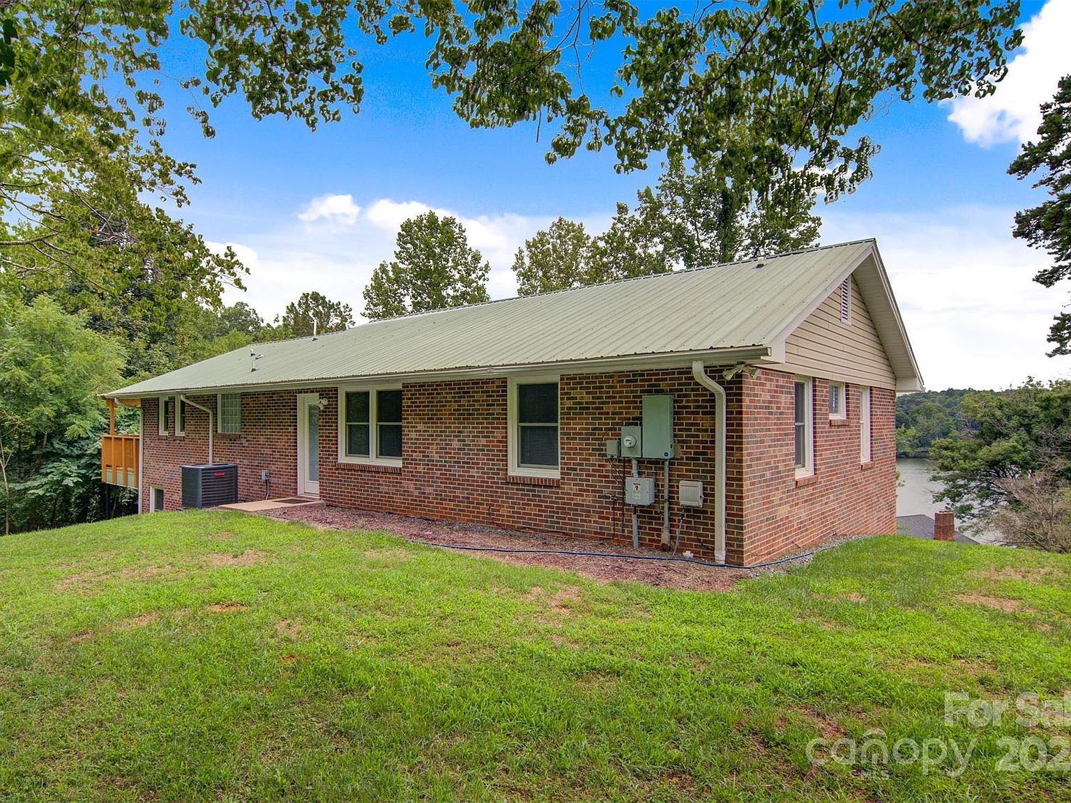 6294 Southlake Dr Hickory, NC 28601  | Single Family