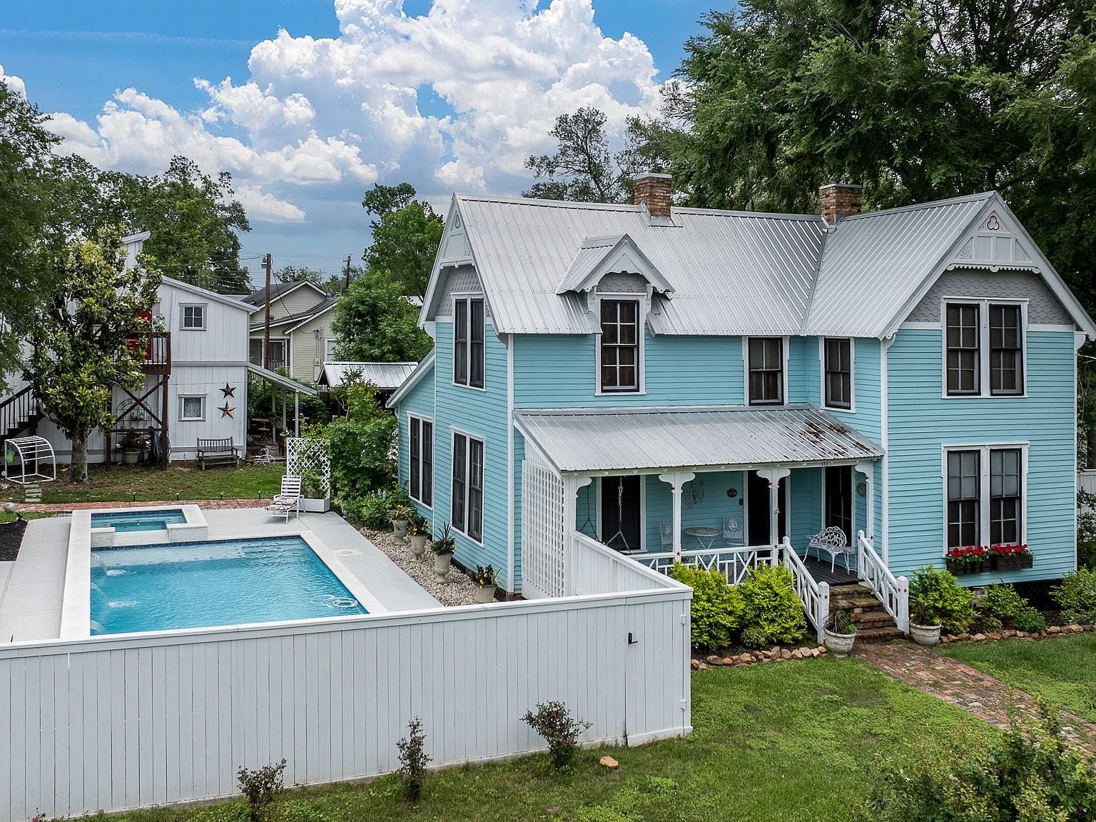 111 S Masonic St Bellville, TX 77418 | Single Family