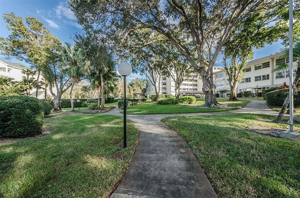 1524 Lakeview Rd APT 306 Clearwater, FL 33756  | Condominium