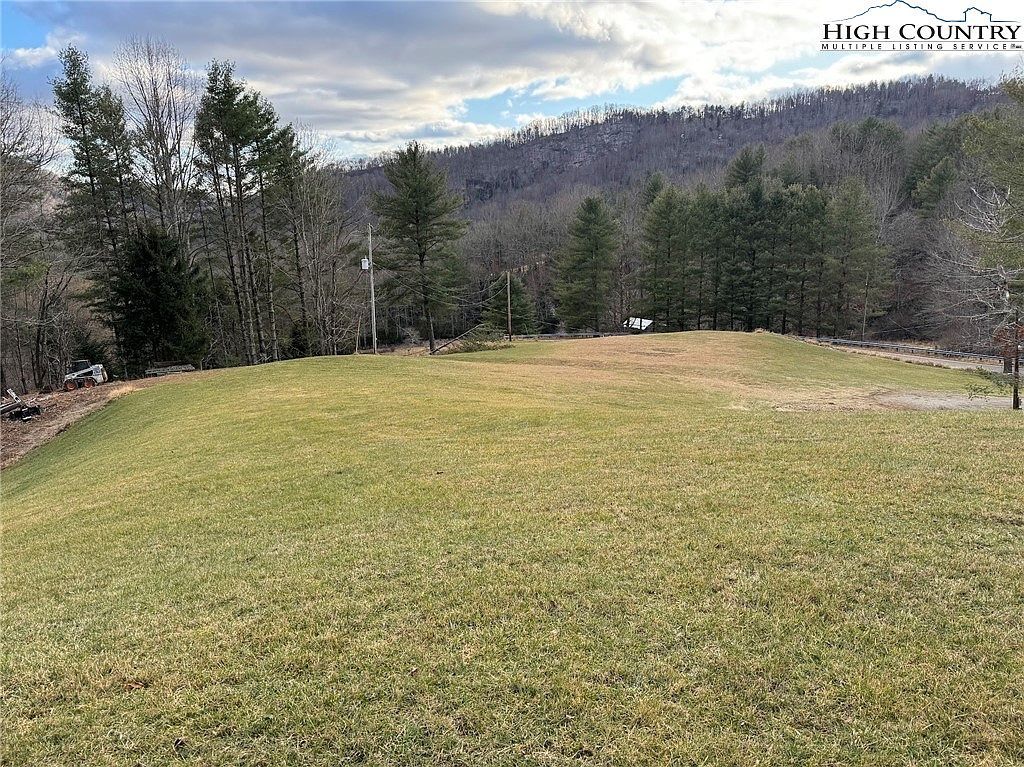 4868 Old Bridle Creek Dr Independence, VA 24348  | Single Family