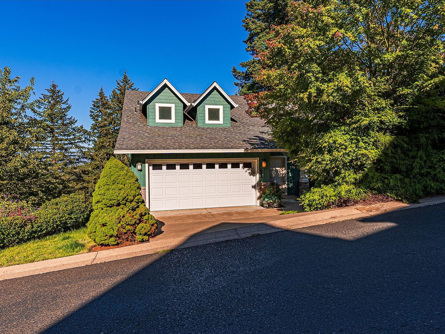 3335 Bentley Ave Eugene, OR 97405  | Single Family