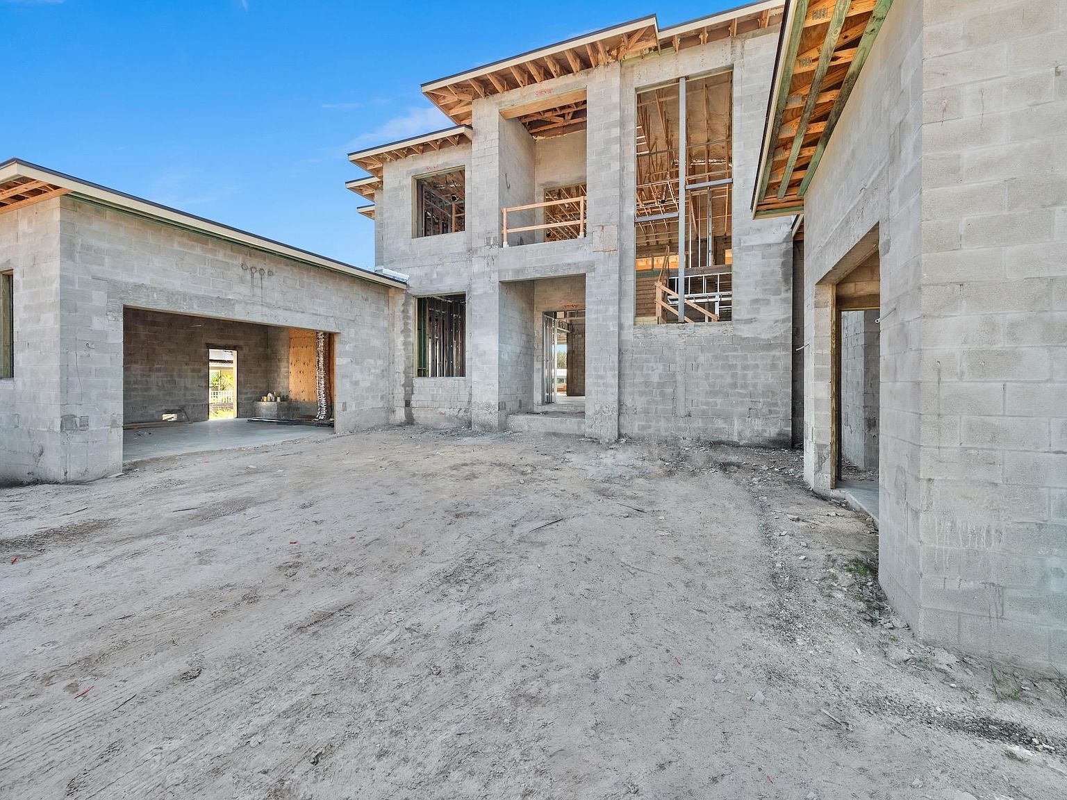 846 Cypress Lake Cir Fort Myers, FL 33919  | Single Family