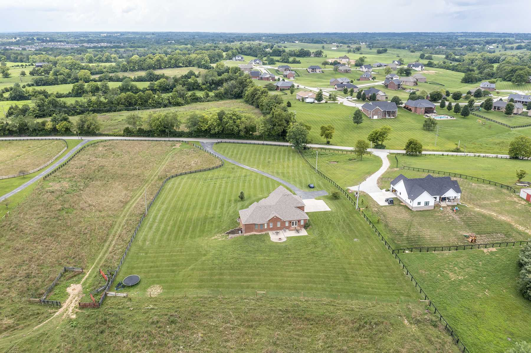 2786 Old US 25 N, Berea, KY, USA, 40403  | Single Family