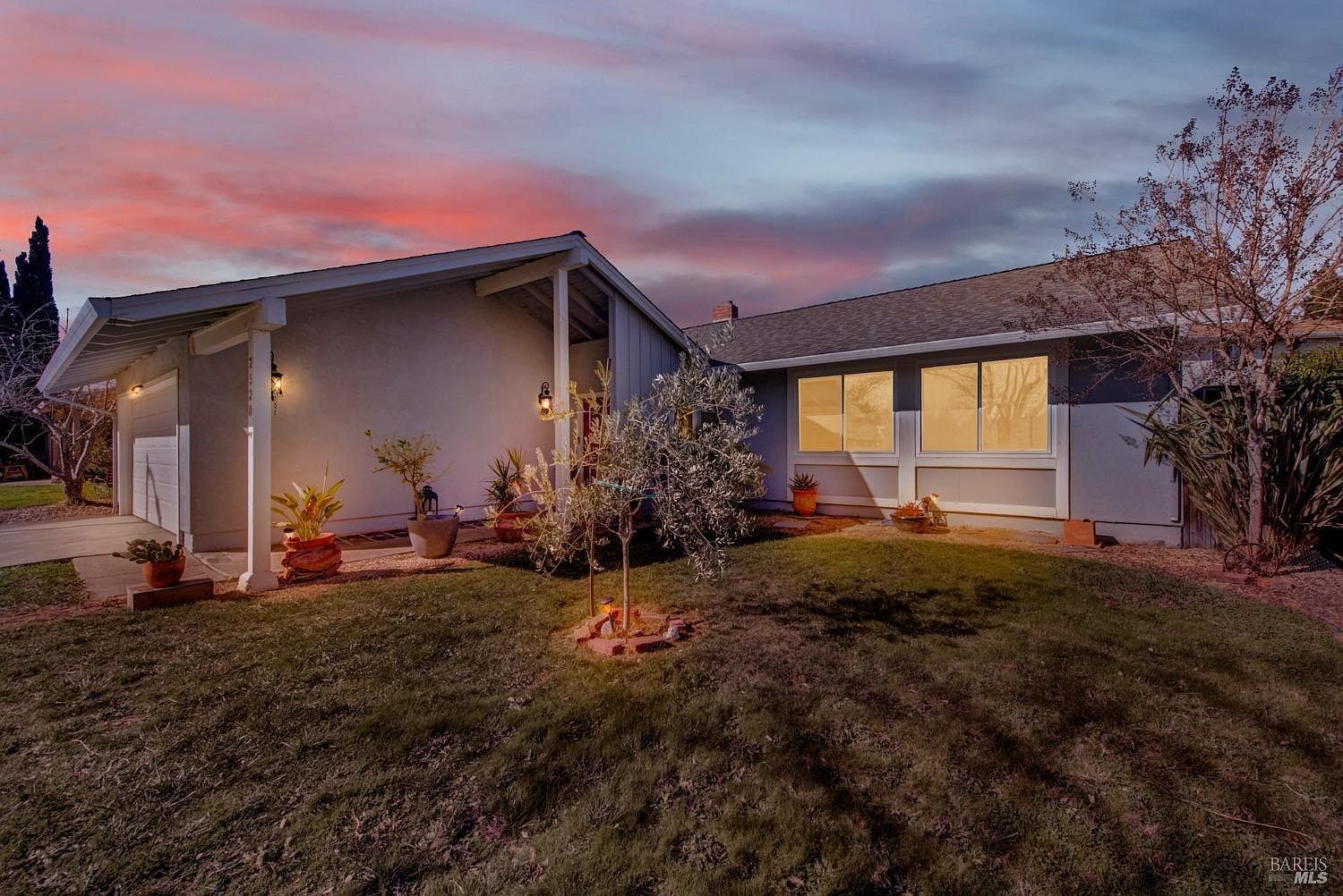 2528 Vintage St Napa, CA 94558  | Single Family