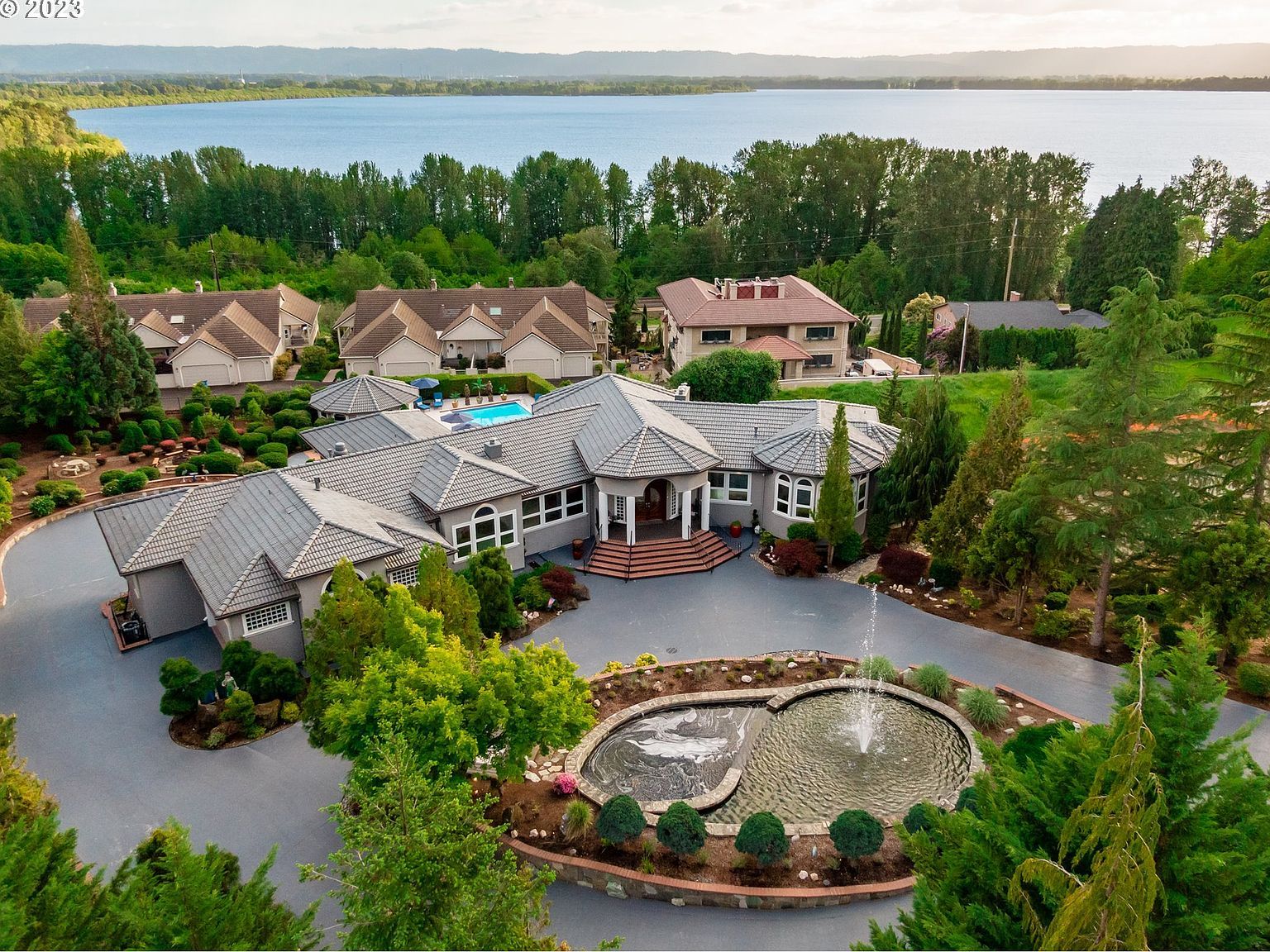 2308 NW 84th Loop Vancouver, WA 98665 | Single Family