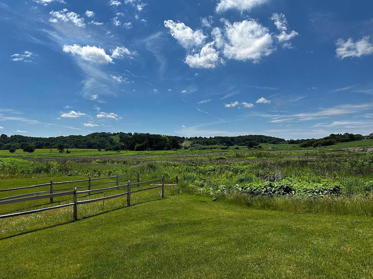 W253N6689 Aspen Ln Sussex, WI 53089  | Single Family