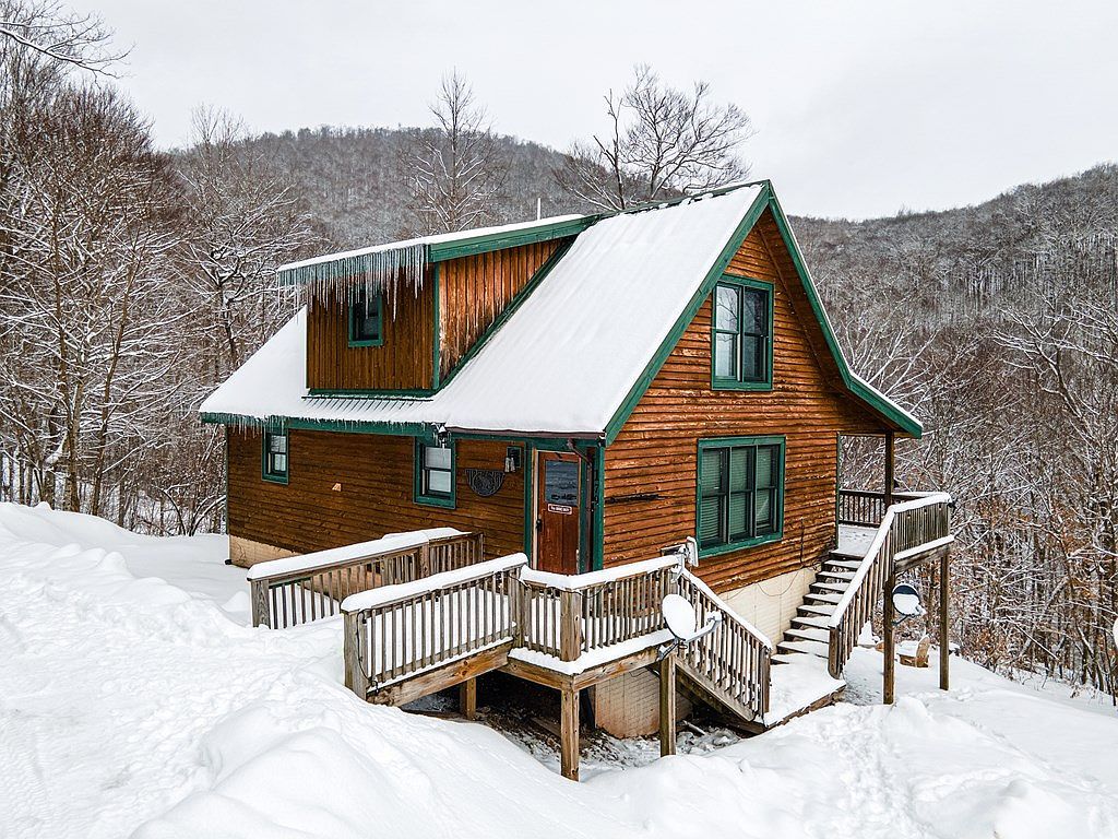 179 Roberts Ridge Rd Slatyfork, WV 26291  | Single Family