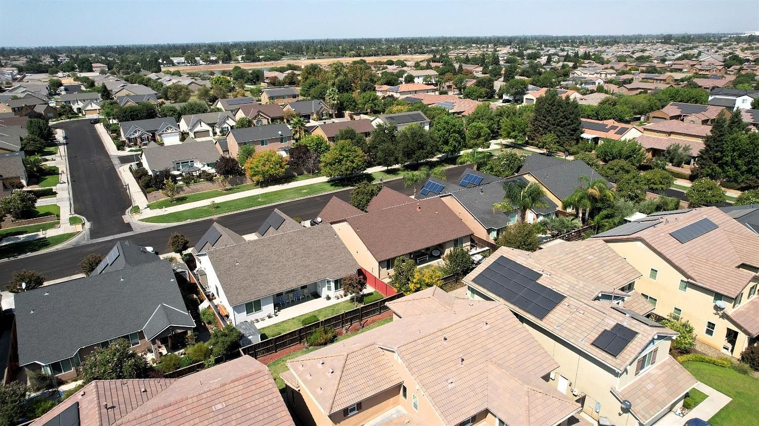 1714 Graybark Ave Clovis, CA 93619  | Single Family