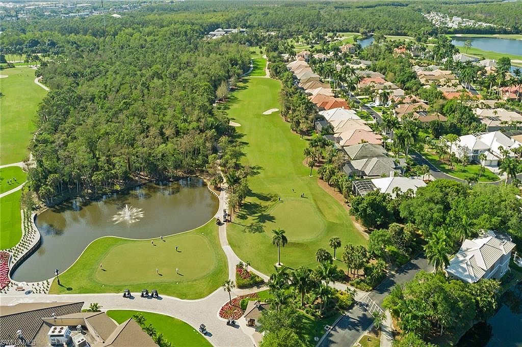 770 Waterford Dr UNIT 202 Naples, FL 34113  | Condominium