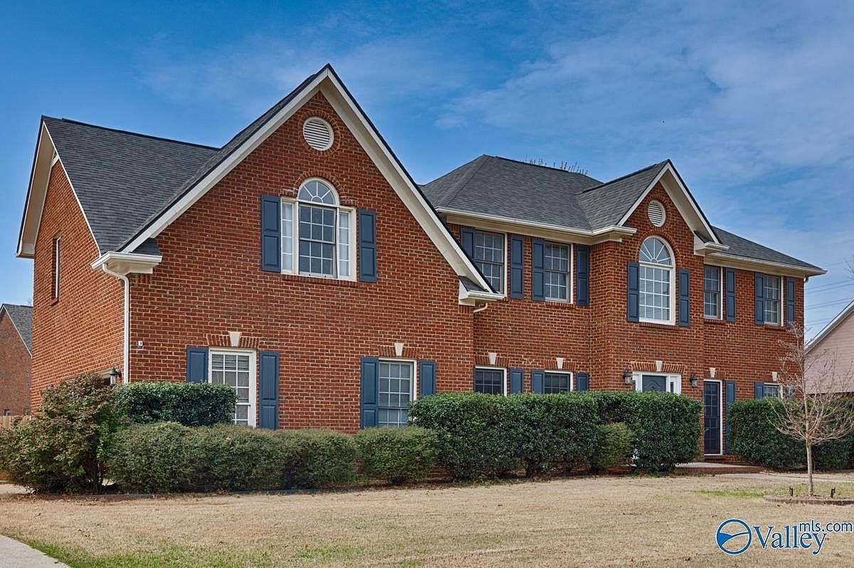 102 Hunington Chase Dr Madison, AL 35758 | Single Family