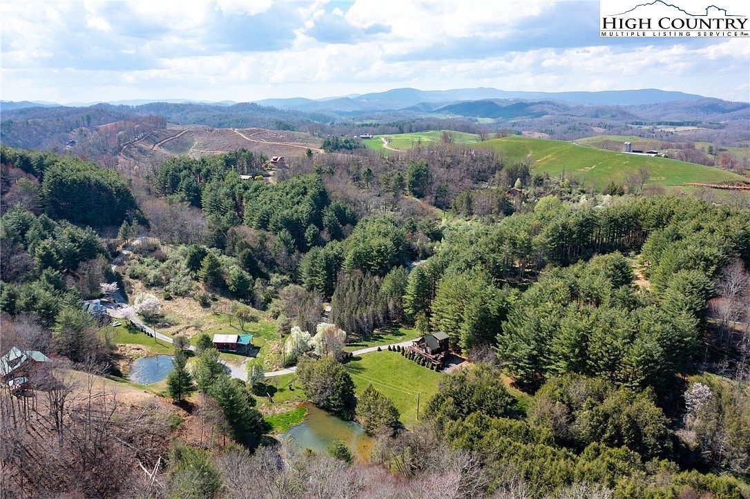 11 Lucky Lakes Dr Grassy Creek, NC 28631  | Single Family