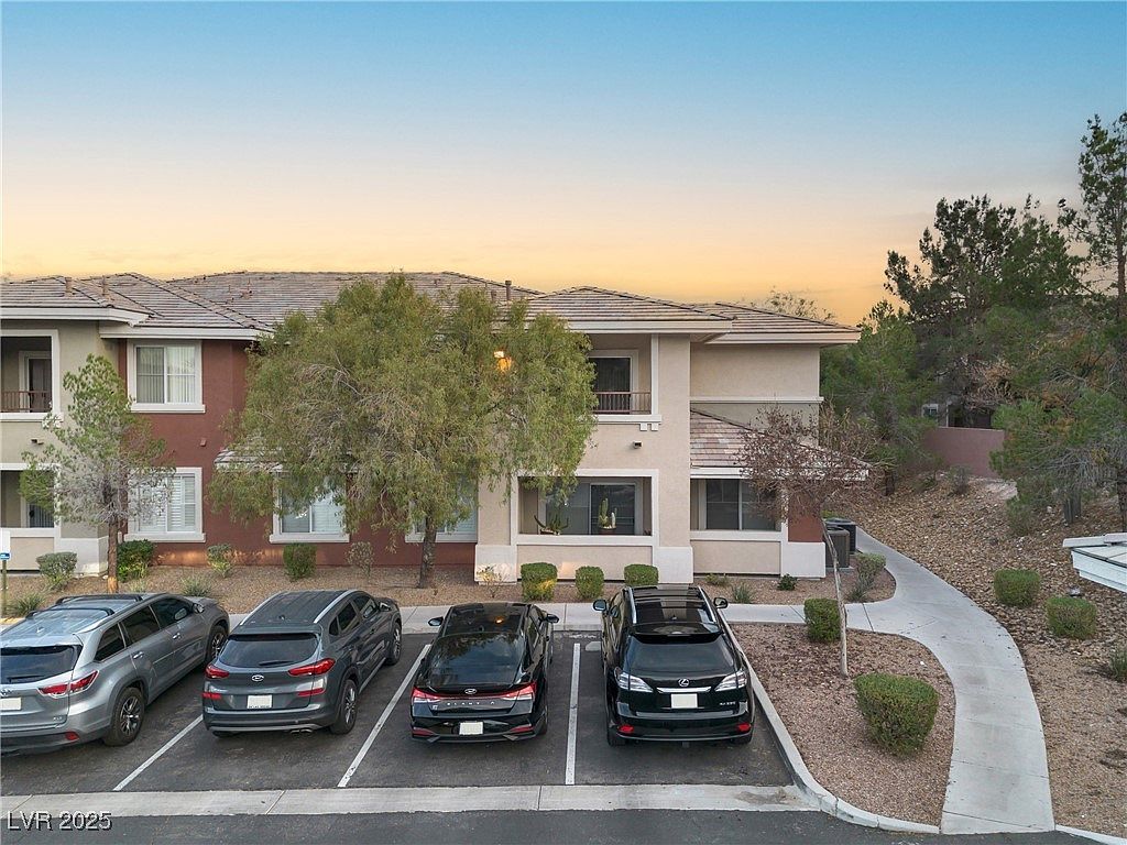 900 Domnus Ln APT 102 Las Vegas, NV 89144  | Condominium