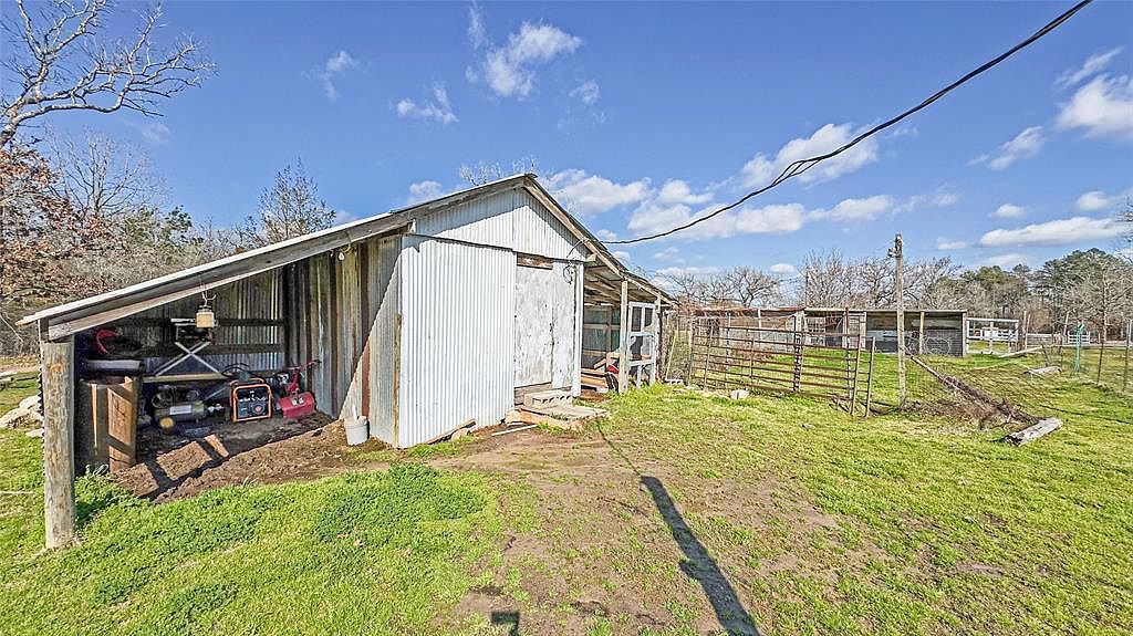 169 Oates Bros Rd Trinity, TX 75862 | Single Family