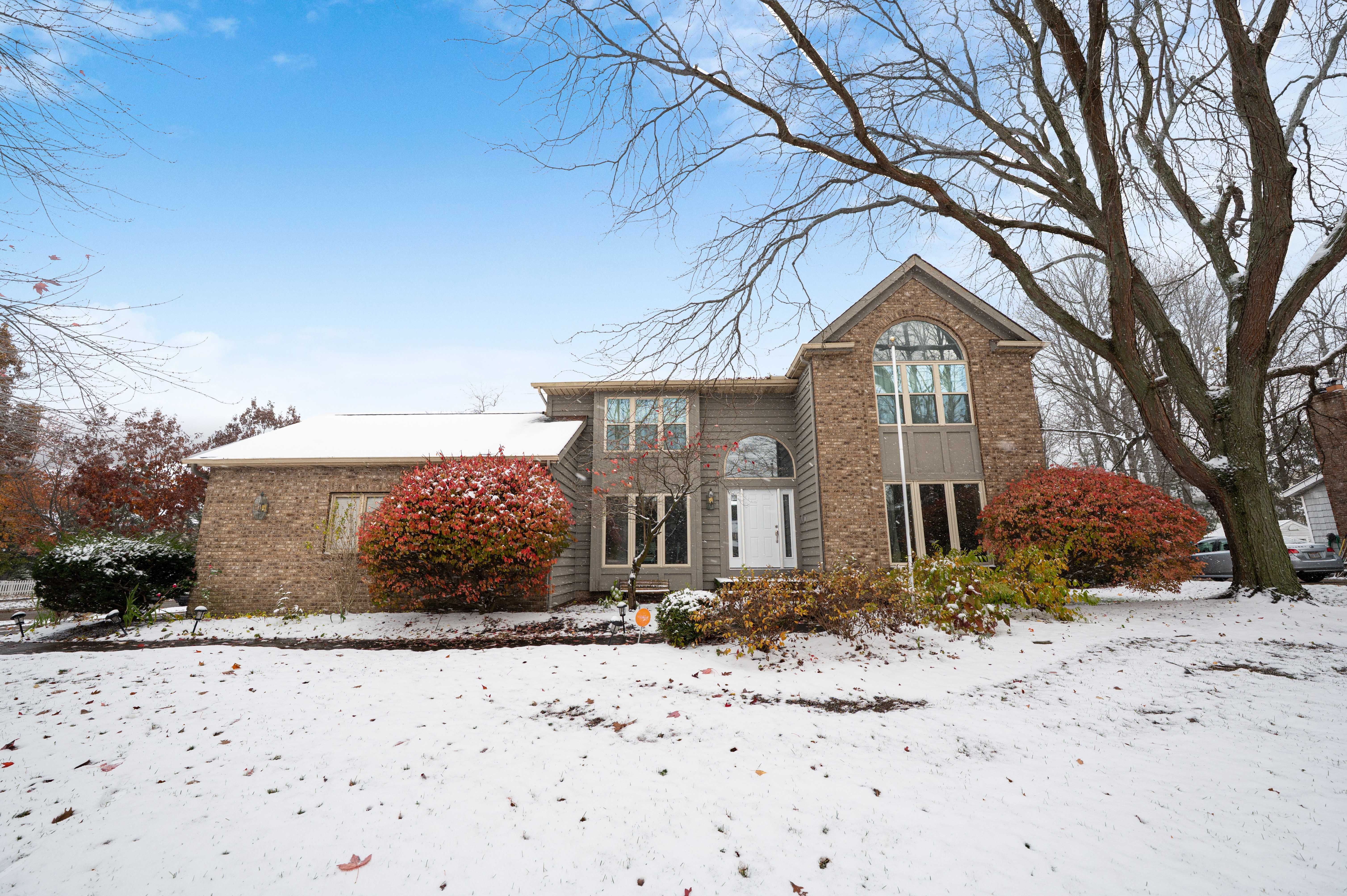 363 Miner Road, Highland Heights, OH, USA, 44143 - Thumbnail 2