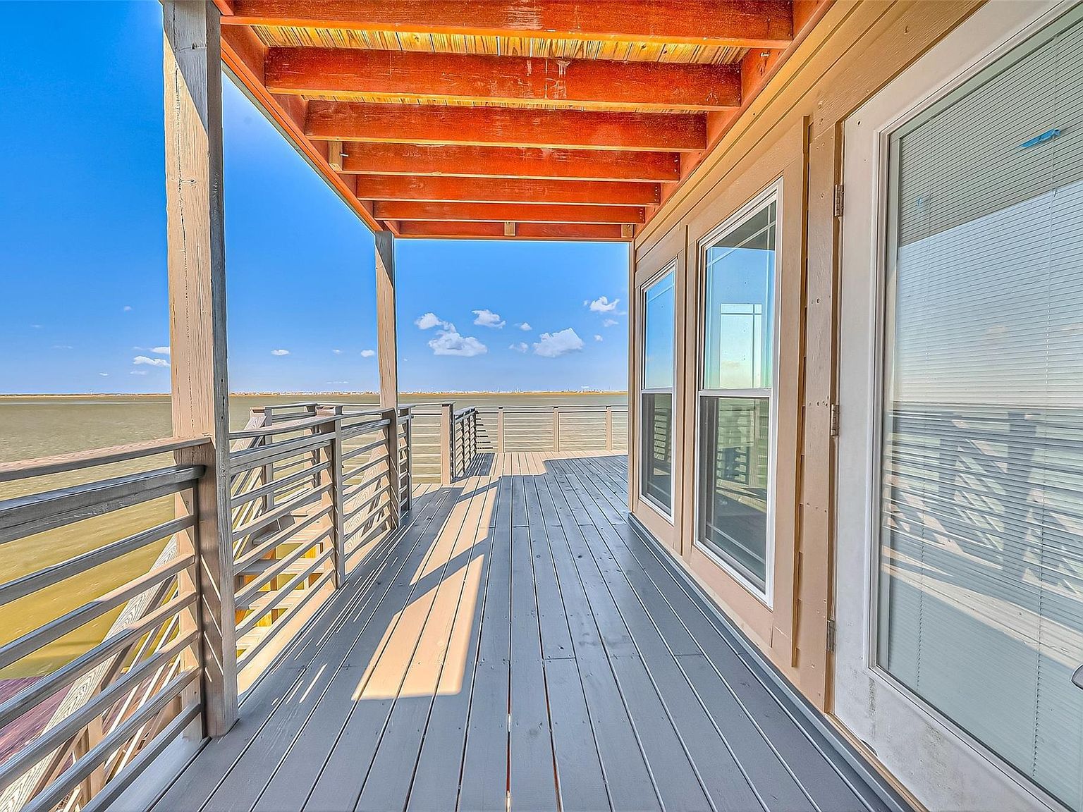 407 Isles End Rd Tiki Island, TX 77554 | Single Family