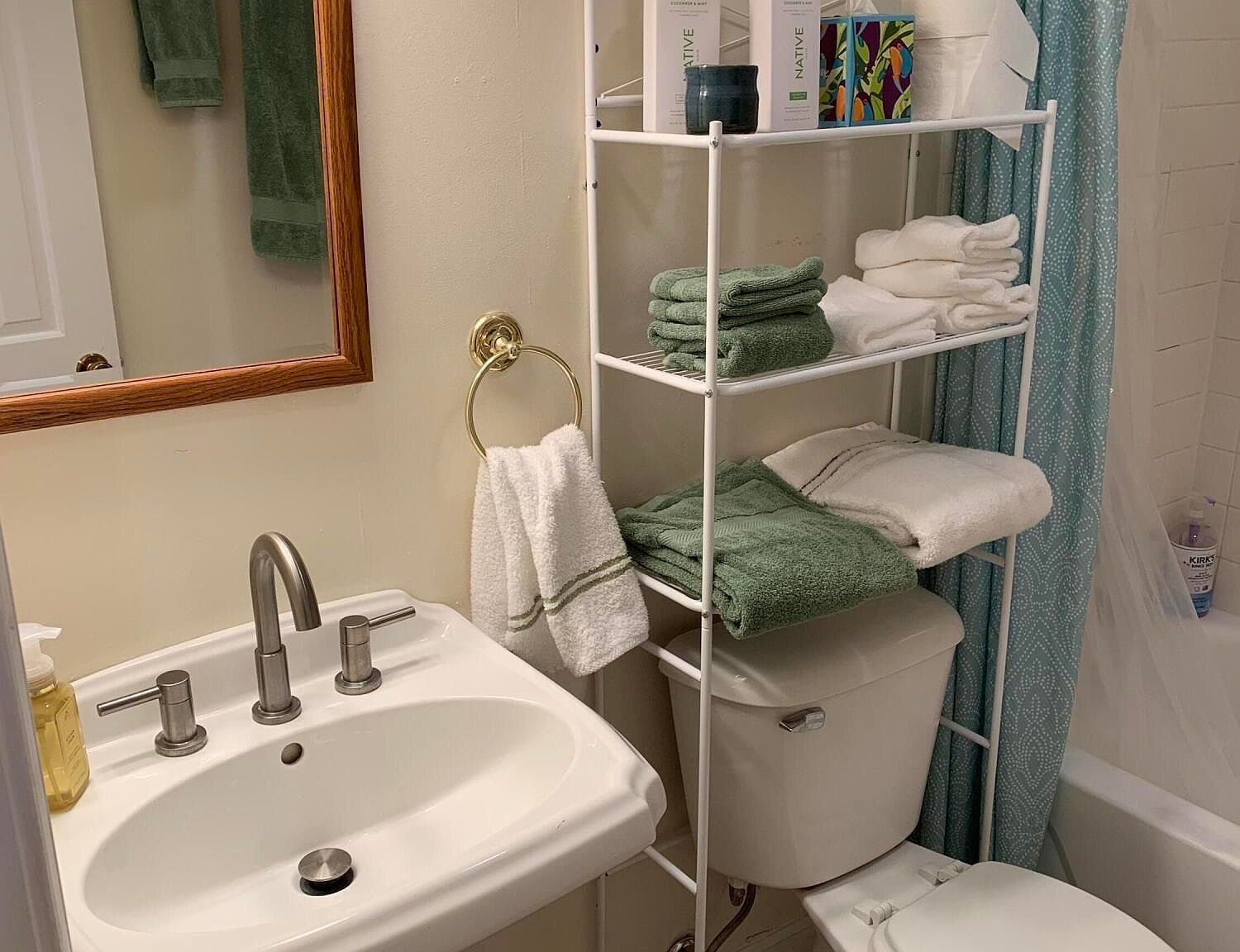 380 Harrodswood Rd Frankfort, KY 40601  | Single Family