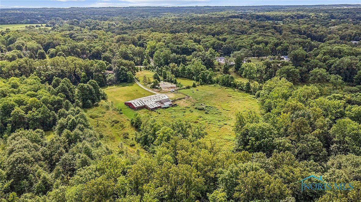 17500 E River Rd Columbia Station, OH 44028 | Single Family