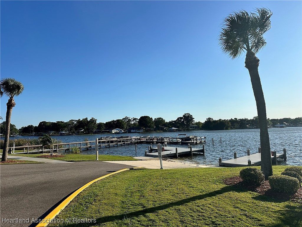 10 Wildwood Way Lake Placid, FL 33852 | Single Family