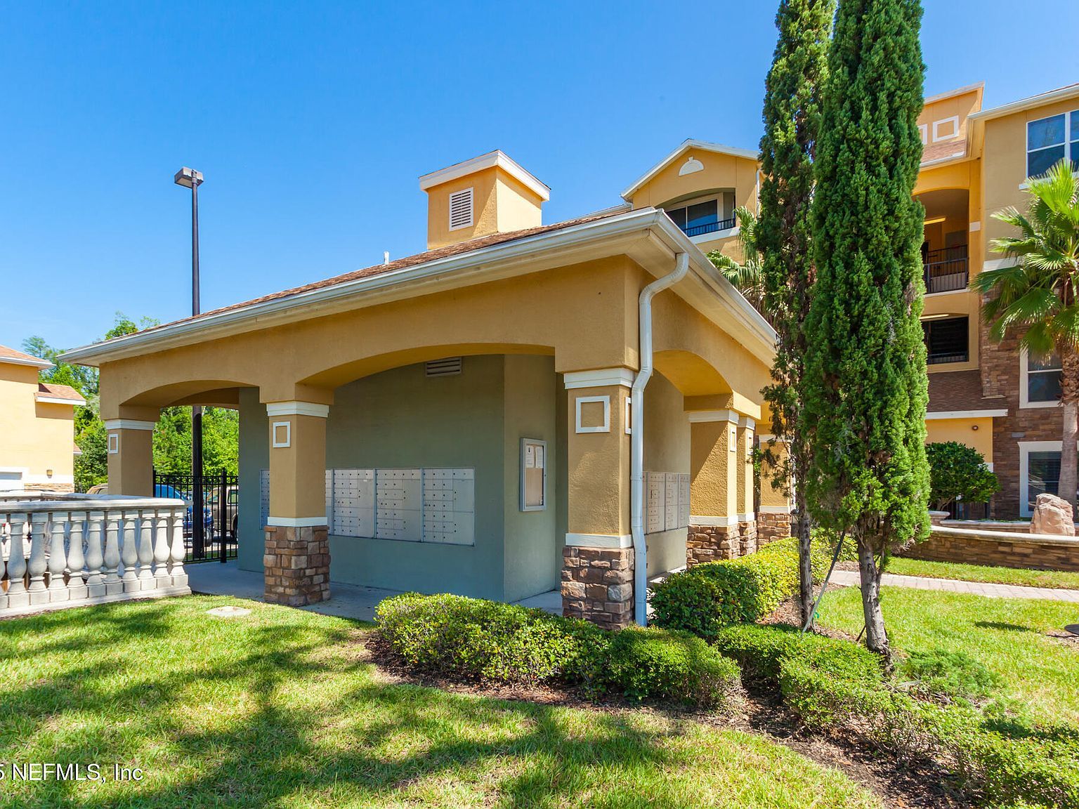 8539 Gate Pkwy W UNIT 628 Jacksonville, FL 32216  | Condominium