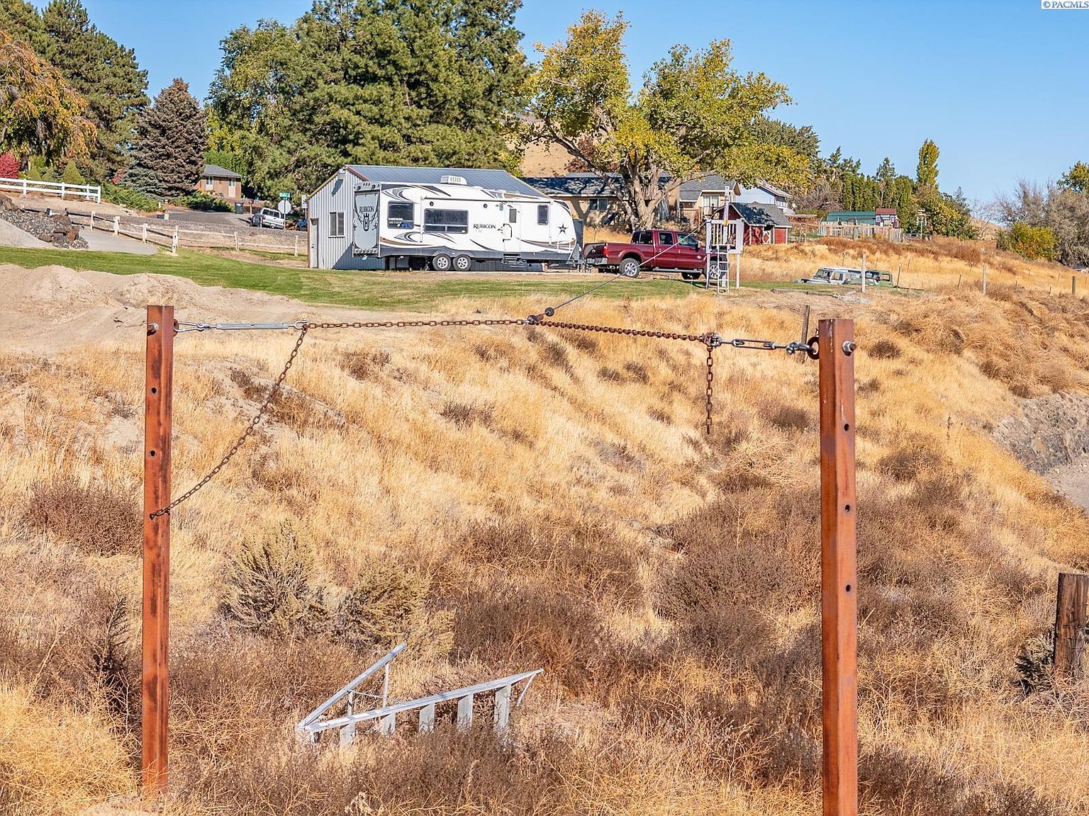 101505 E Reata Rd Kennewick, WA 99338  | Single Family