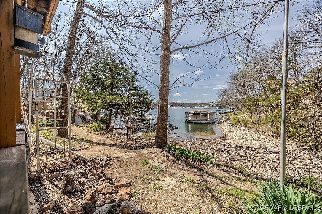 27394 Cross Ln Barnett, MO 65011  | Single Family