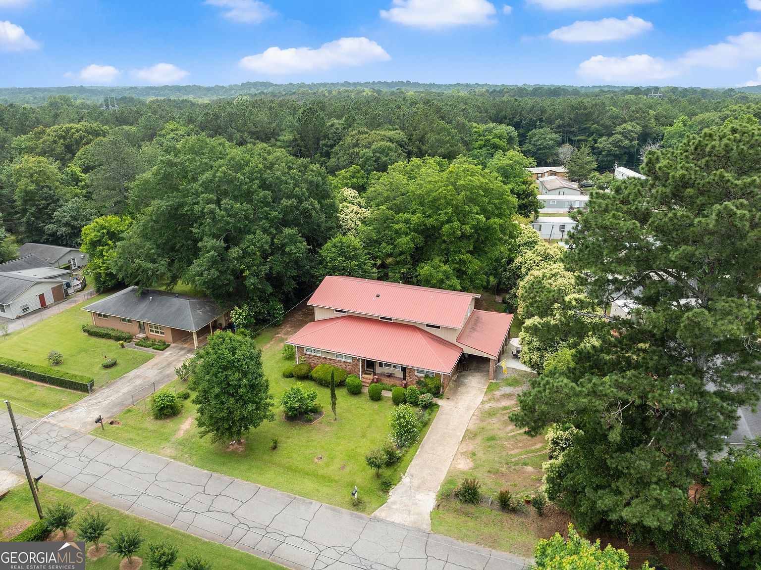 157 Glendale Hts Winterville, GA 30683  | Single Family