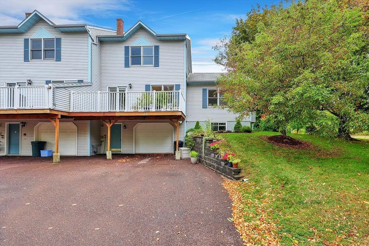 24 Craftsbury Ct UNIT 1 Essex Junction, VT 05452  | Condominium