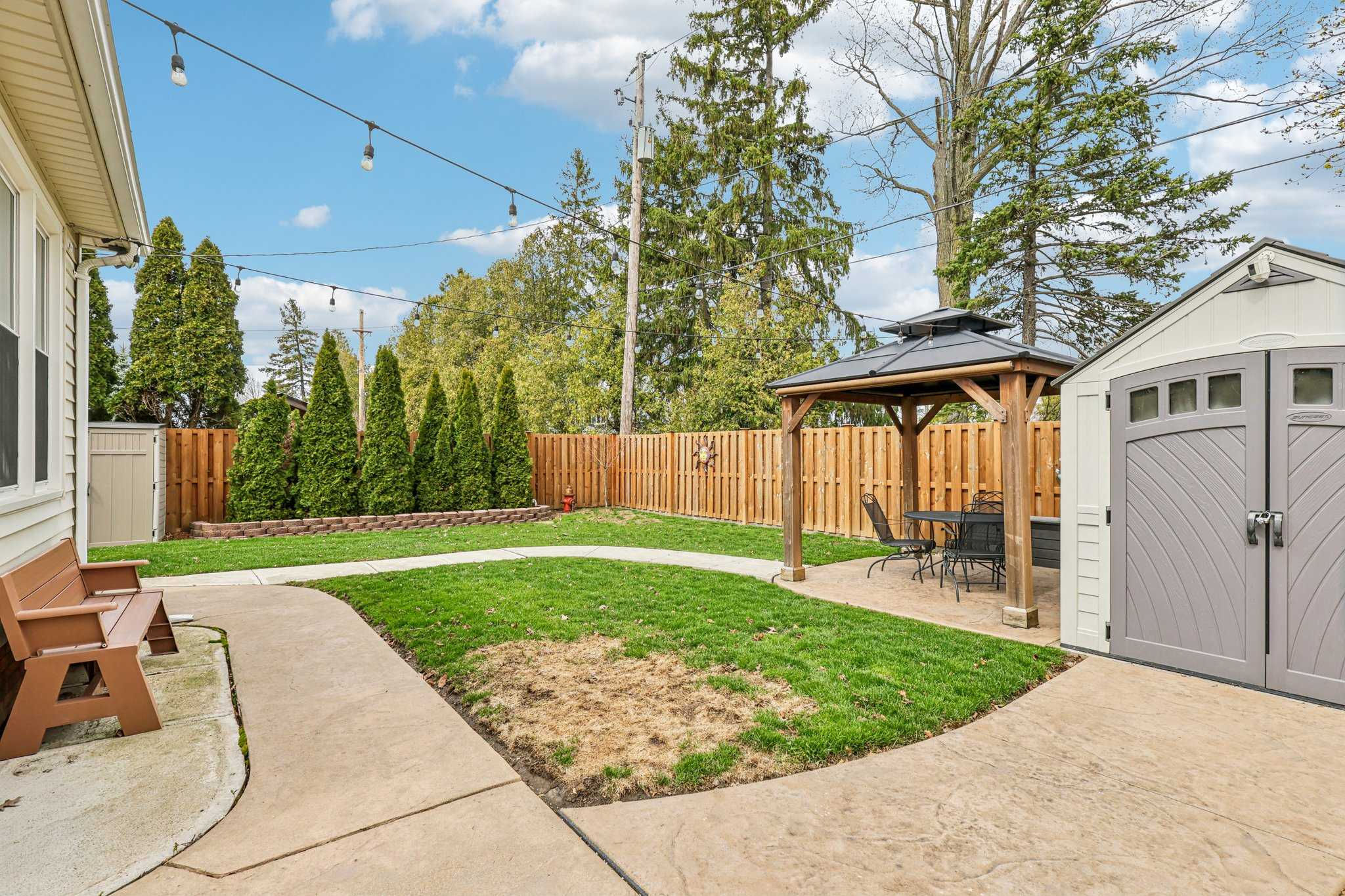 65 Pinehurst Boulevard, Eastlake, OH, USA, 44095  | Single Family