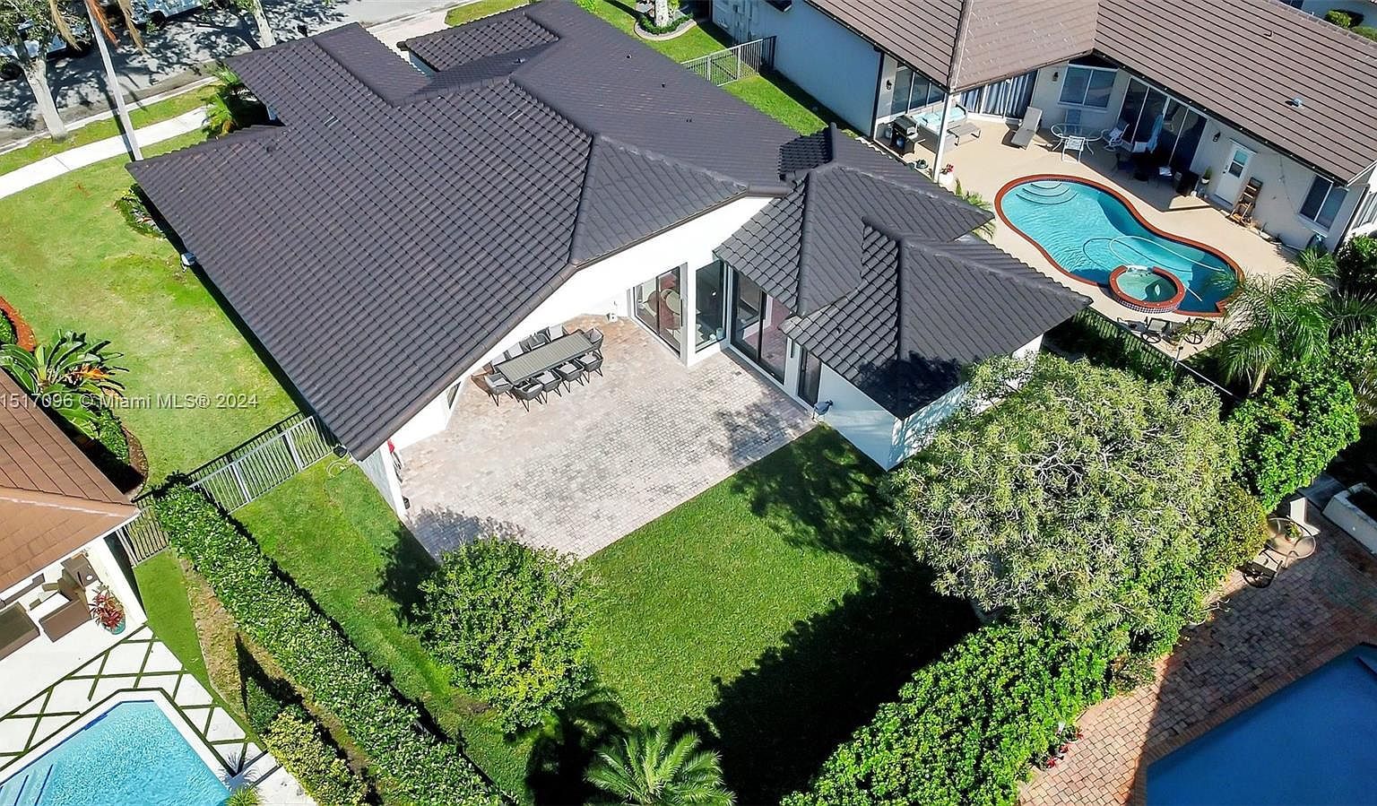 1470 Lantana Ct Weston, FL 33326 | Single Family