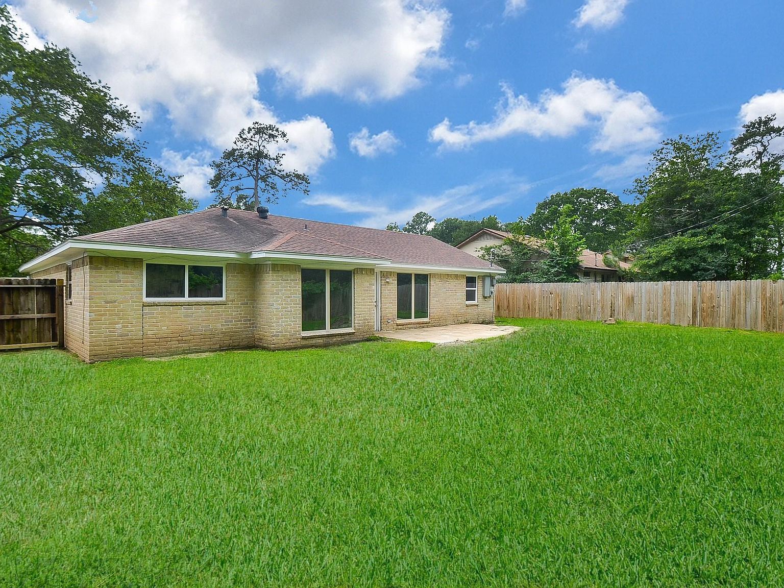 9915 Valley Sun Dr Houston, TX 77078  | Single Family