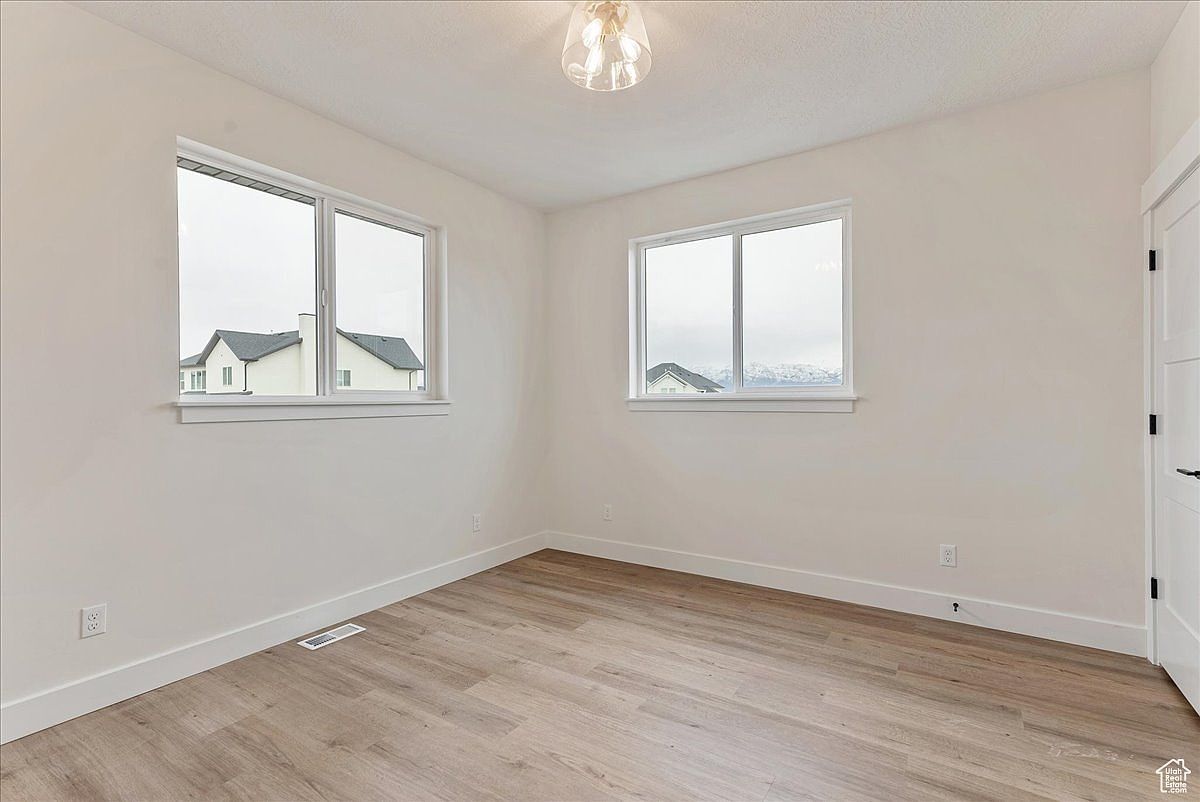 103 E Garibaldi Way Saratoga Springs, UT 84045  | Single Family