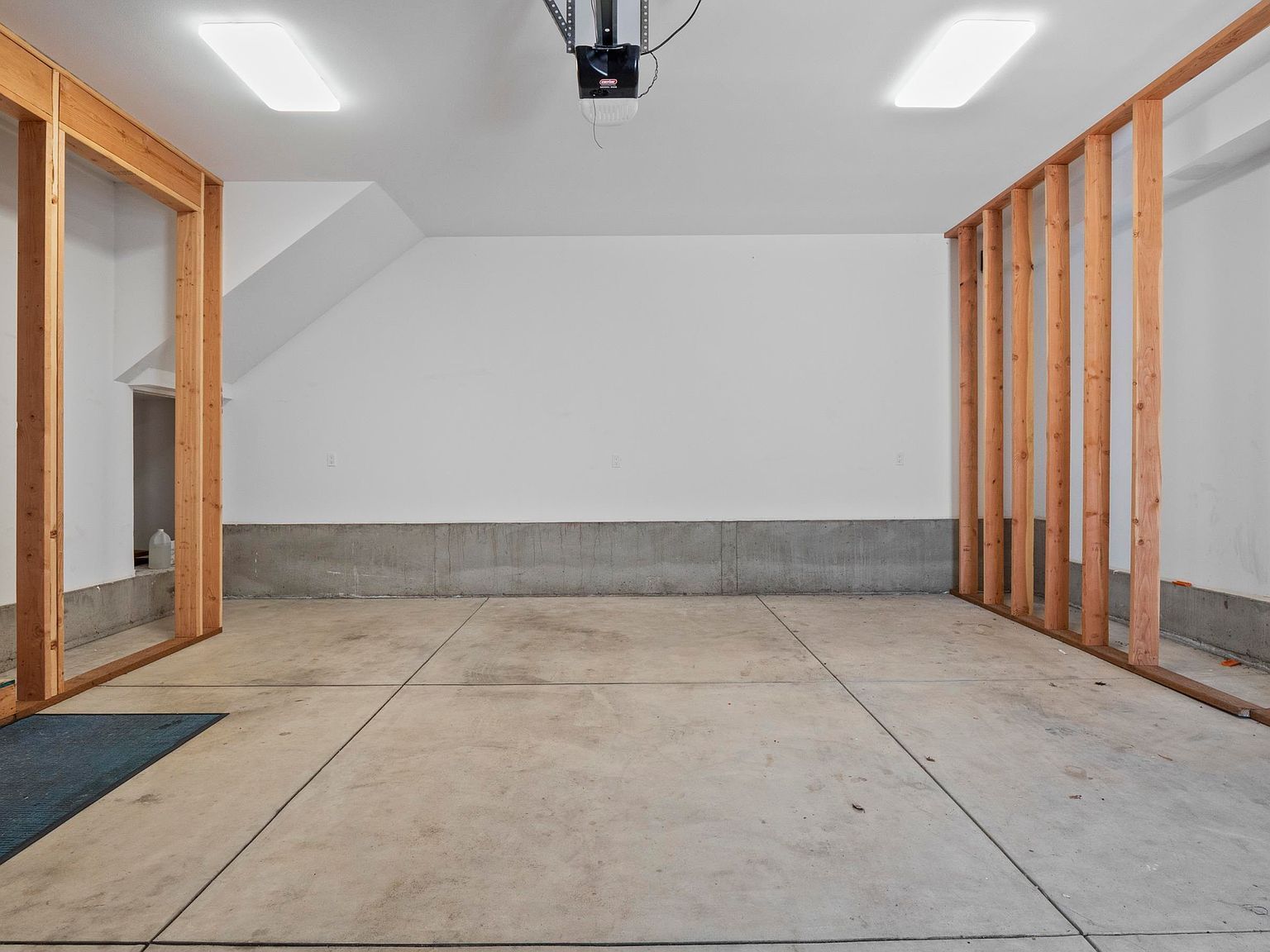 8928 E South Riverway Ave Millwood, WA 99212  | Single Family