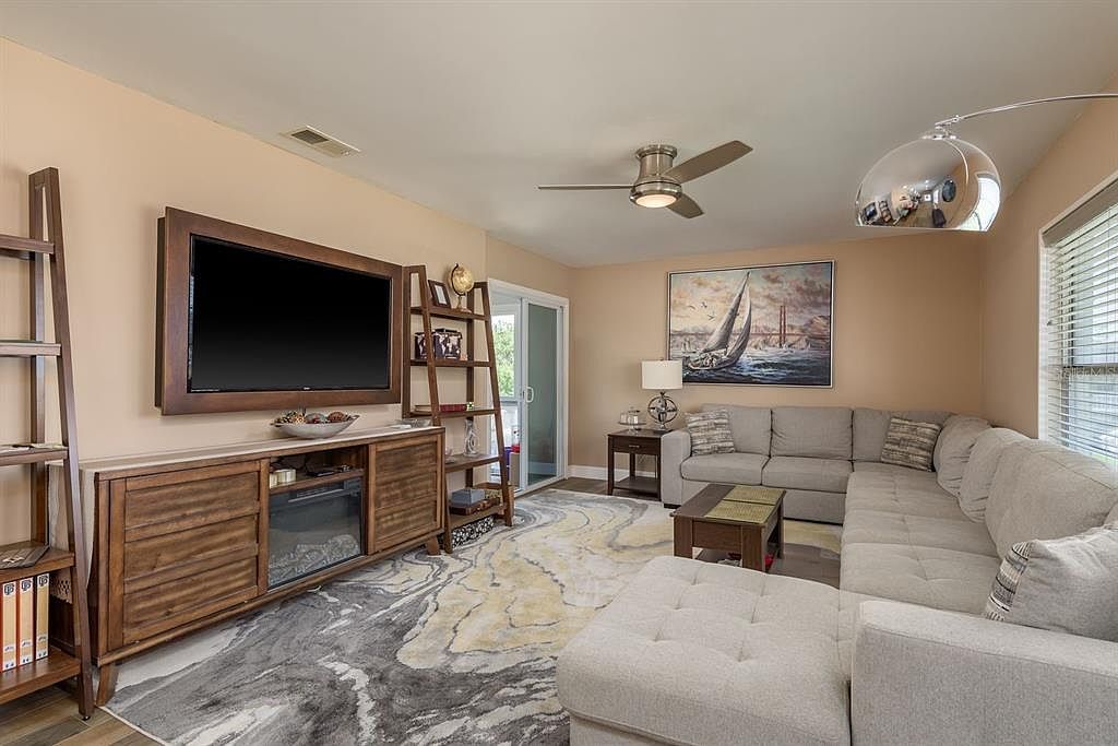 1250 S Pinellas Ave APT 214 Tarpon Springs, FL 34689 - Thumbnail 5