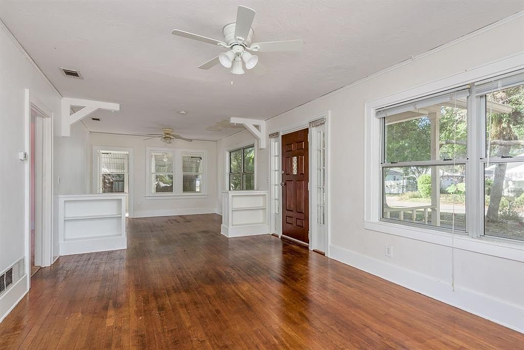 1235 Idlewild Dr Clearwater, FL 33755 - Thumbnail 5