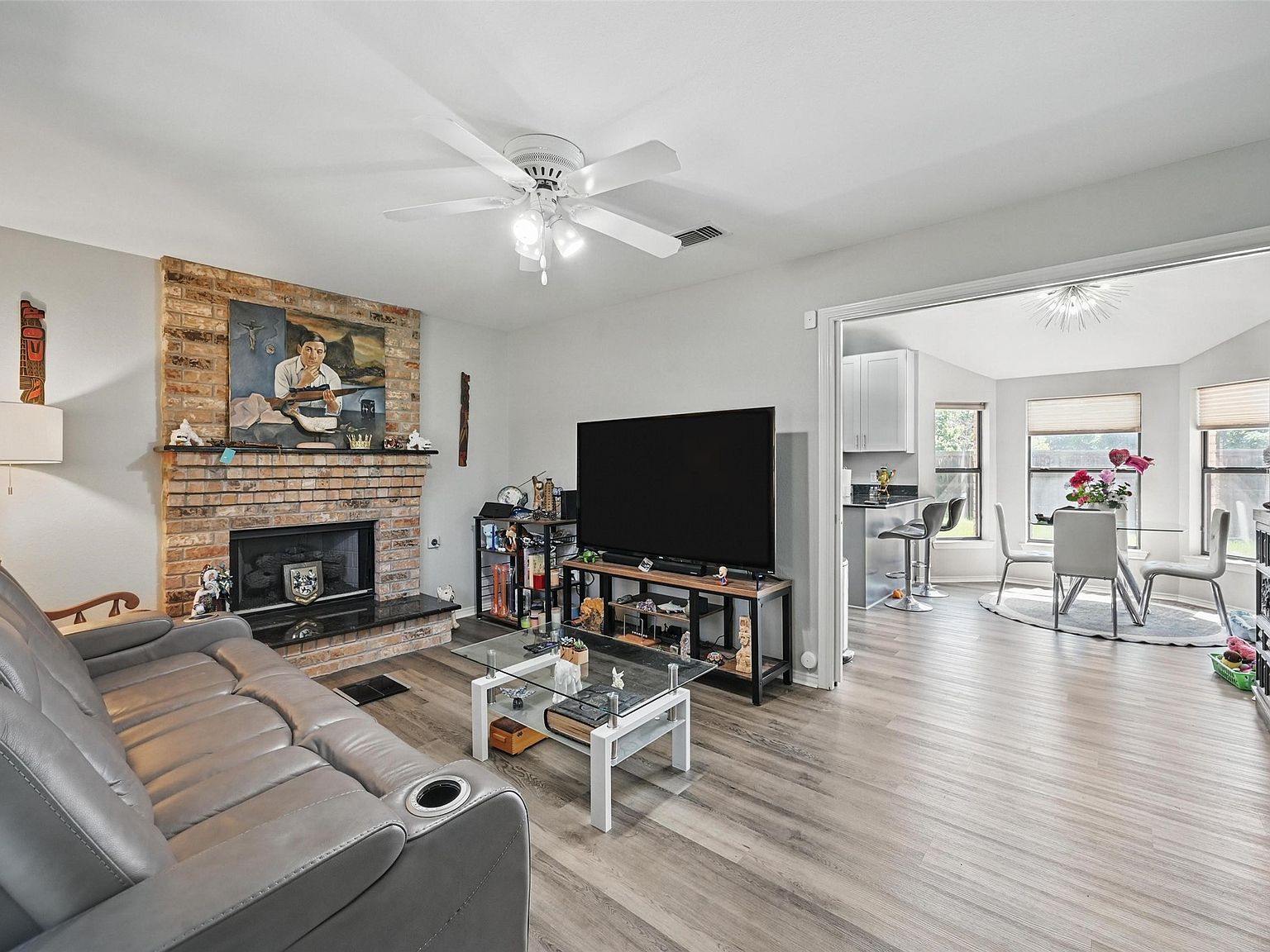 2701 Mims St Fort Worth, TX 76112 - Thumbnail 5